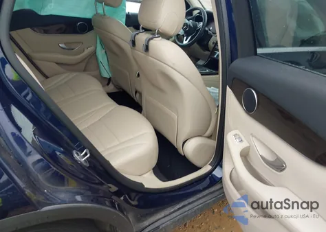 2022 Mercedes-Benz Glc 300 4Matic Suv z USA, uszkodzony, nr VIN W1N0G8EB6NG100227